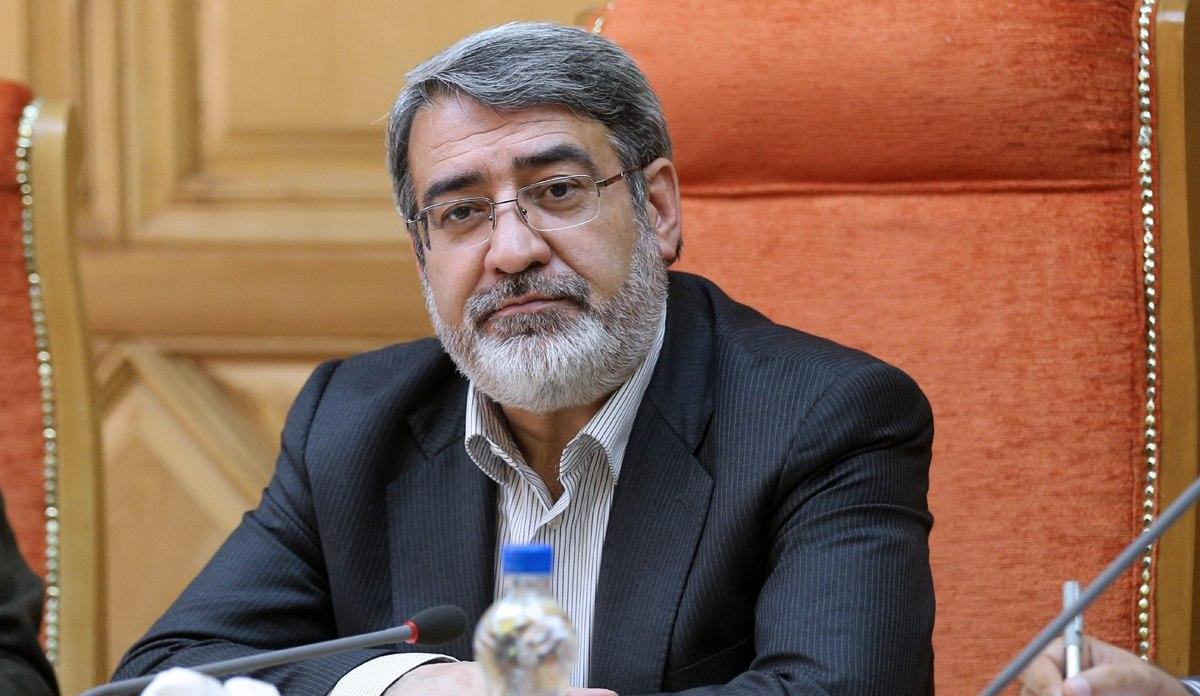 توضیح وزیر کشور درباره آخرین وضعیت رجیستری موبایل توضیح وزیر کشور درباره آخرین وضعیت رجیستری موبایل