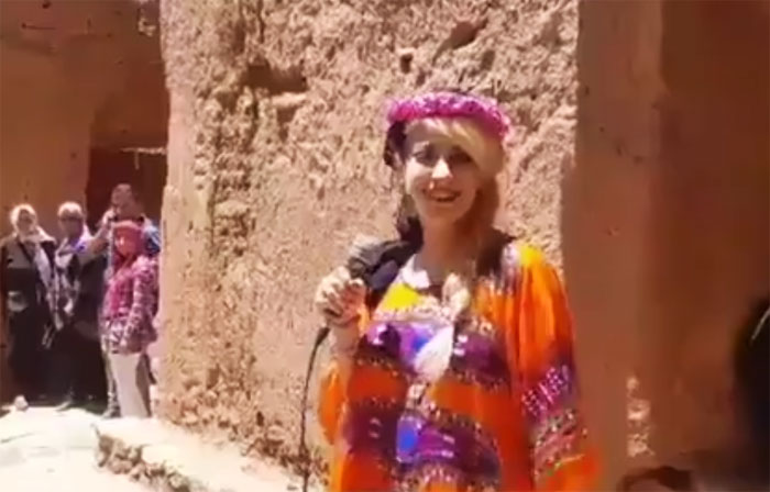 جنجال خوانندگی یک زن در ابیانه جنجال خوانندگی یک زن در ابیانه