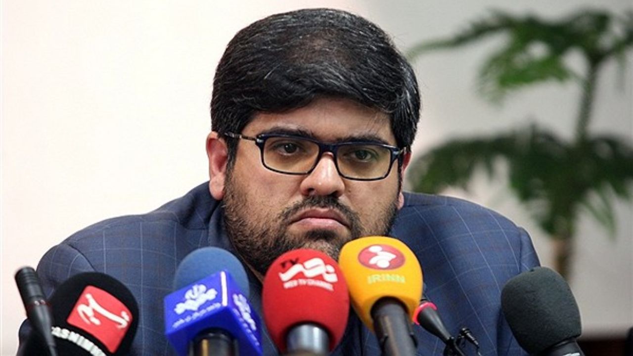 توهین به اهل سنت مدیر شبکه پنج را برکنار کرد توهین به اهل سنت مدیر شبکه پنج را برکنار کرد