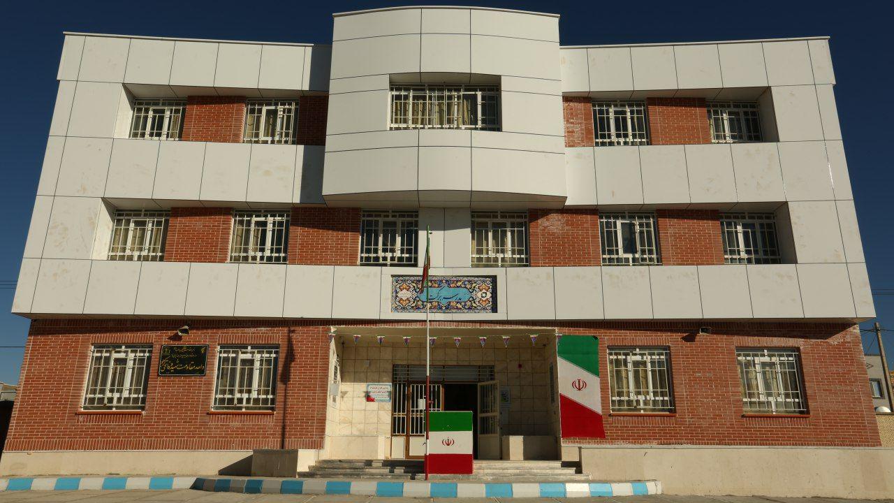 اجرای ۳۷ طرح عمرانی و زیربنایی بنیاد برکت در نهبندان