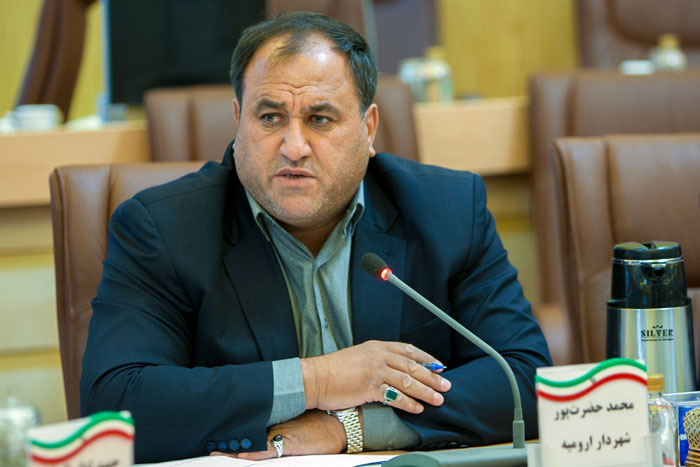 جنجال شهردار ارومیه؛ حضرتپور: حرفهایم شوخی بود! جنجال شهردار ارومیه؛ حضرتپور: حرفهایم شوخی بود!