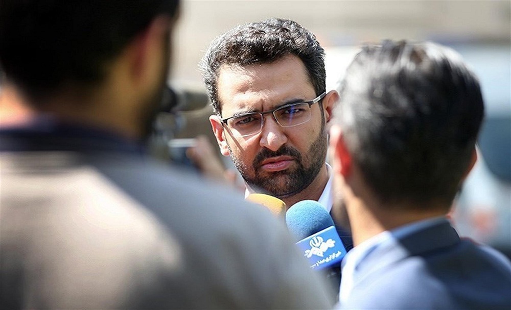 هفتهی پر حاشیهی وزیر ارتباطات؛ از ماجرای ۲۰۰ لپ تاپ اهدایی و استعفای مدیر عامل رایتل تا اجاره هواپیمای اختصاصی هفتهی پر حاشیهی وزیر ارتباطات؛ از ماجرای ۲۰۰ لپ تاپ اهدایی و استعفای مدیر عامل رایتل تا اجاره هواپیمای اختصاصی