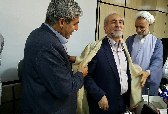 خلیل آقایی رئیس سازمان جنگلها بازداشت شد خلیل آقایی رئیس سازمان جنگلها بازداشت شد