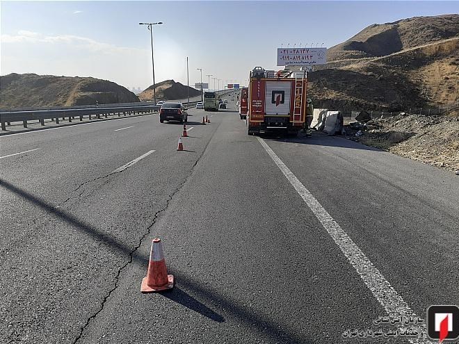 (تصاویر) متلاشی‌شدن سمند پس از تصادف با جدول