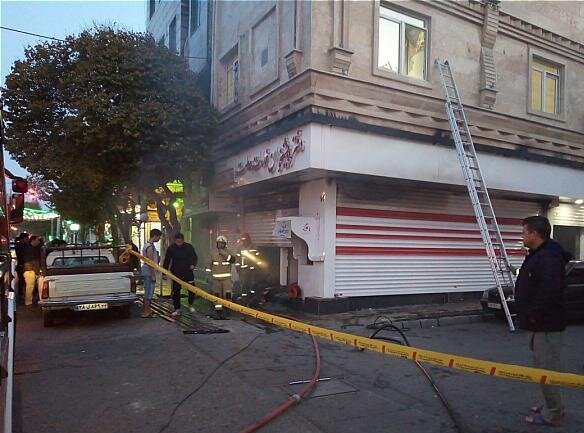 (تصاویر) آتش‌سوزی دفتر پیشخوان دولت در جنوب تهران