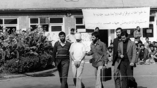 رئیس جمهوری آمریکا فرمان تحریم ایران را تمدید کرد