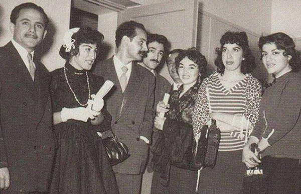 فروغ