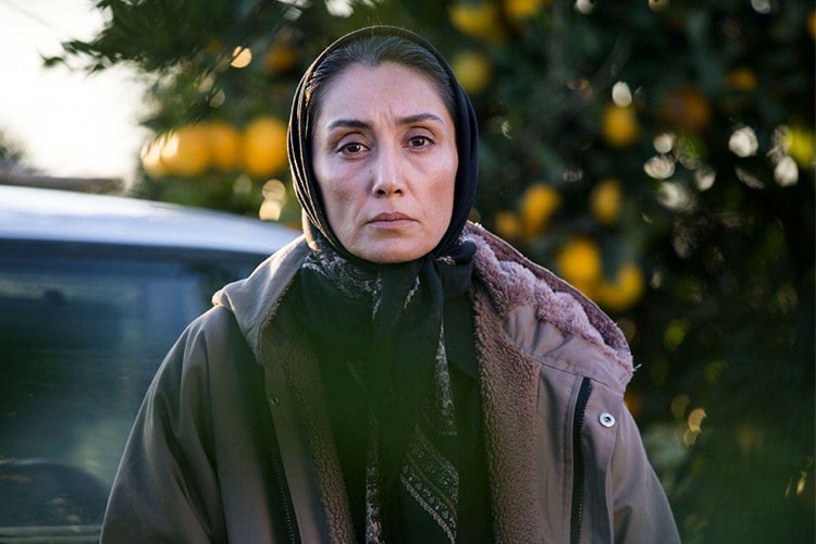 هم گناه قسمت چهارم؛ هدیه تهرانی در نقش رانندهی وانت! هم گناه قسمت چهارم؛ هدیه تهرانی در نقش رانندهی وانت!