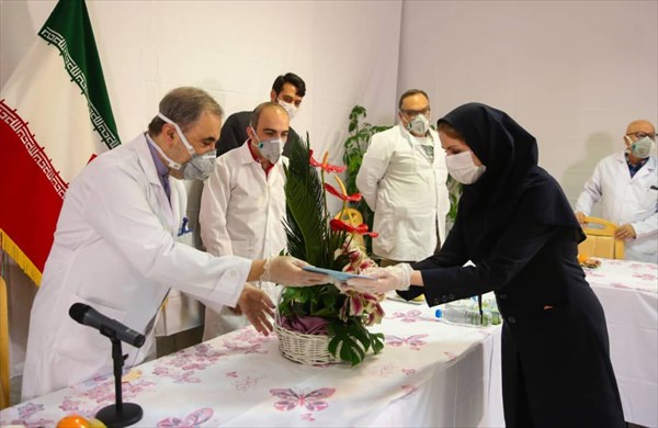 (عکس) اولین حضور دکتر ولایتی در بیمارستان پس از بهبودی از کرونا (عکس) اولین حضور دکتر ولایتی در بیمارستان پس از بهبودی از کرونا