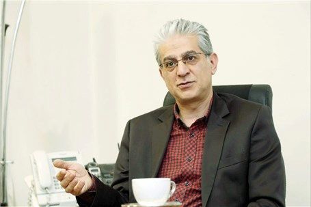 سایه ترس و نا اطمینانی بر فراز بورس؛ چرا همه سهام داران فروشنده شدند؟ سایه ترس و نا اطمینانی بر فراز بورس؛ چرا همه سهام داران فروشنده شدند؟