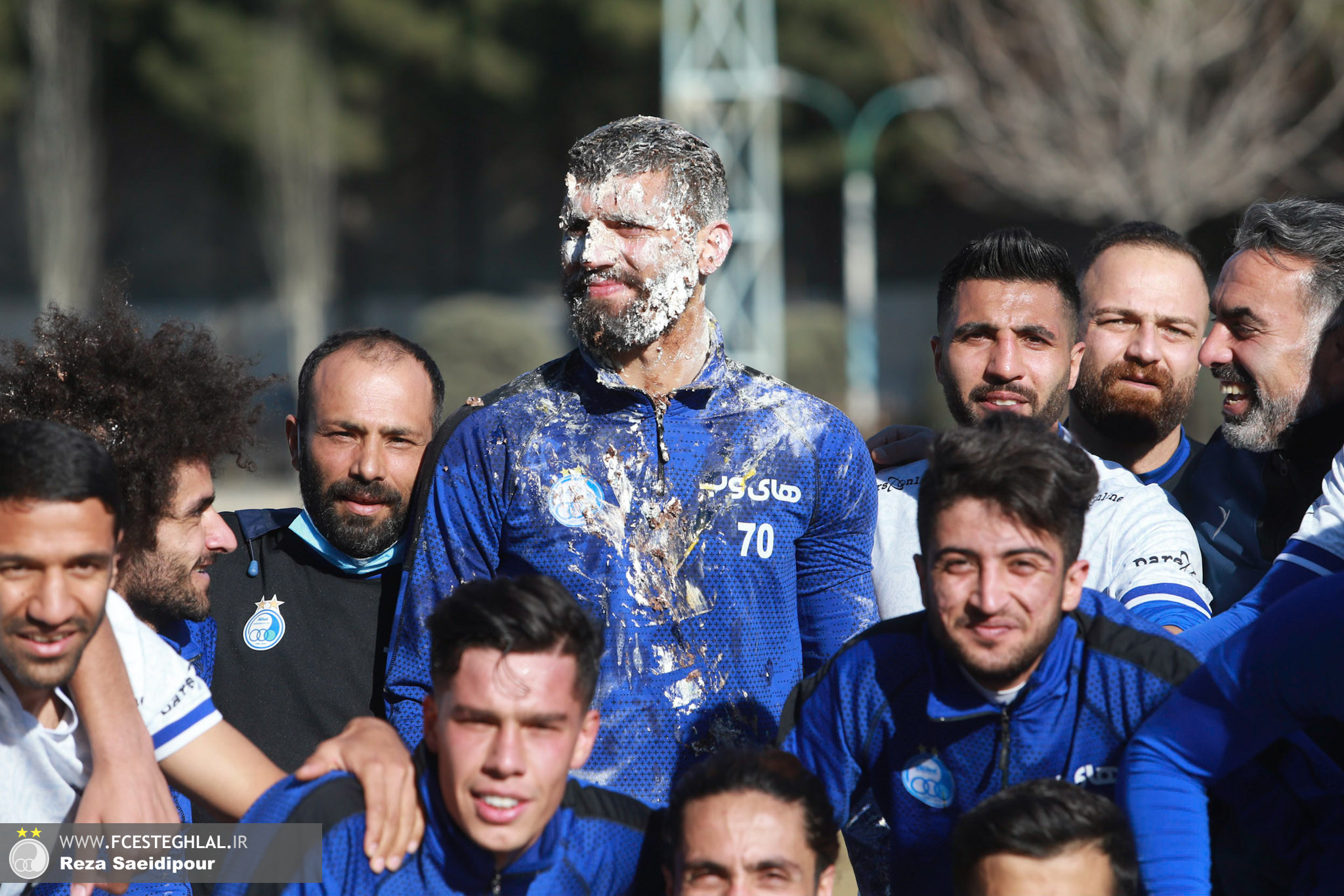 (عکس) صورت وحشتناک مدافع استقلال