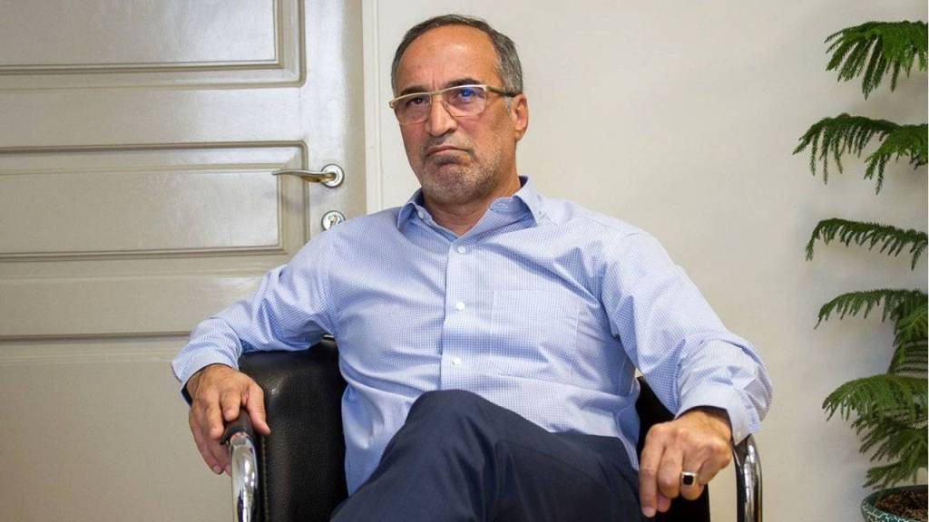 جنجال سخنان حداد عادل و احمدی نژاد؛ واکنش اصولگرایان به این سخنان چیست؟ جنجال سخنان حداد عادل و احمدی نژاد؛ واکنش اصولگرایان به این سخنان چیست؟