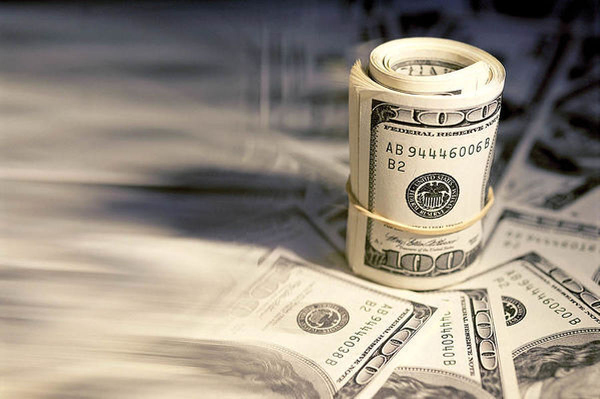 پیش‌بینی قیمت دلار 