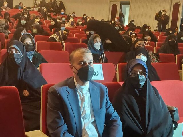 مراسم بزرگداشت روز زن با حضور همسر رئیسی