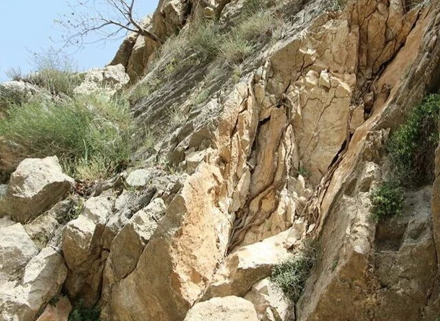 آثار تاریخی