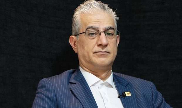 عرضه خودرو در بورس کالا؛ اختلاف ۹۷ میلیون تومانی قیمت وانت کارا در بورس و بازار آزاد