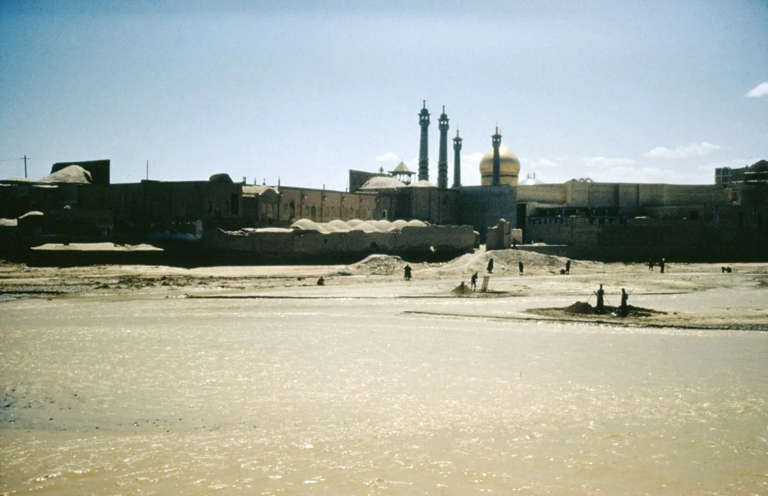 عکس‌هایی از ایران در دهه‌های سی و چهل شمسی