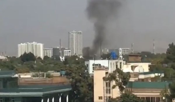 انفجار مقابل مسجد 
