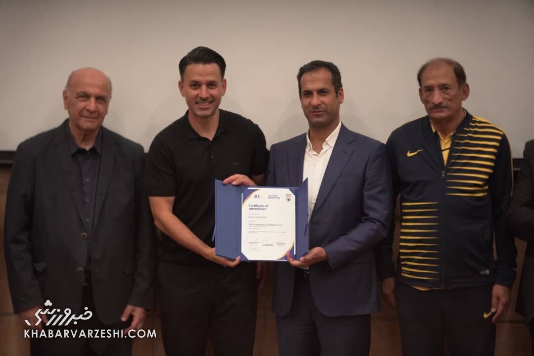 (عکس) مجری شب‌های فوتبالی، مربی شد!
