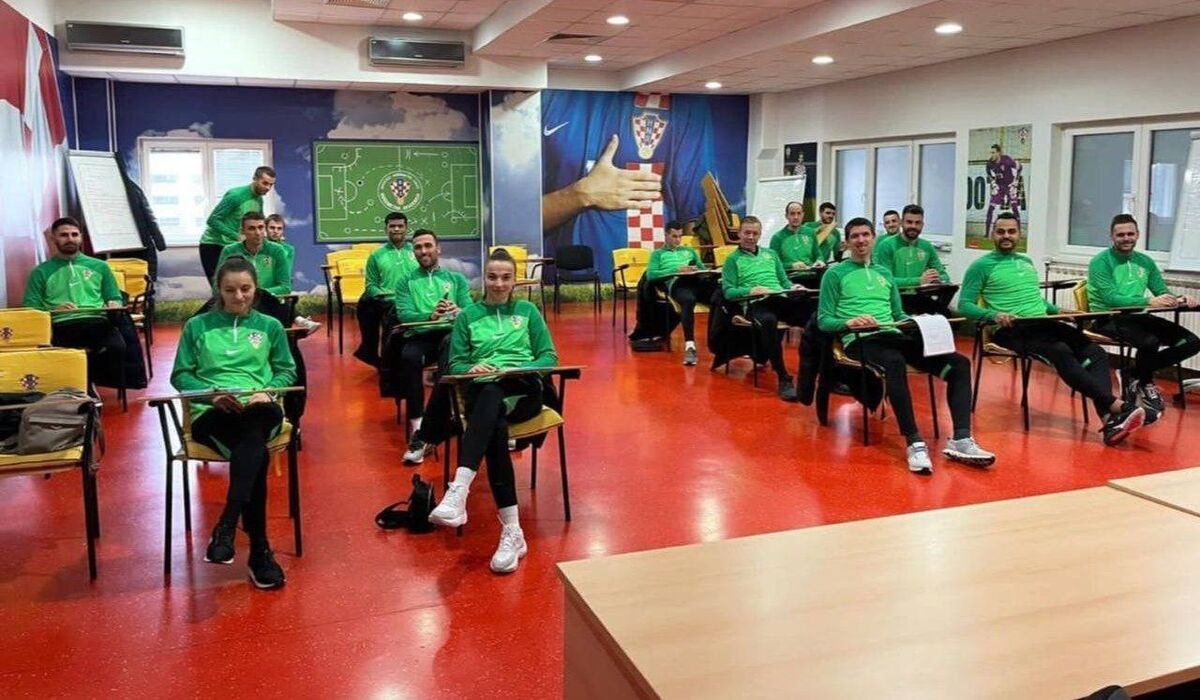 (عکس) فعالیت جدید رادوشویچ در کرواسی