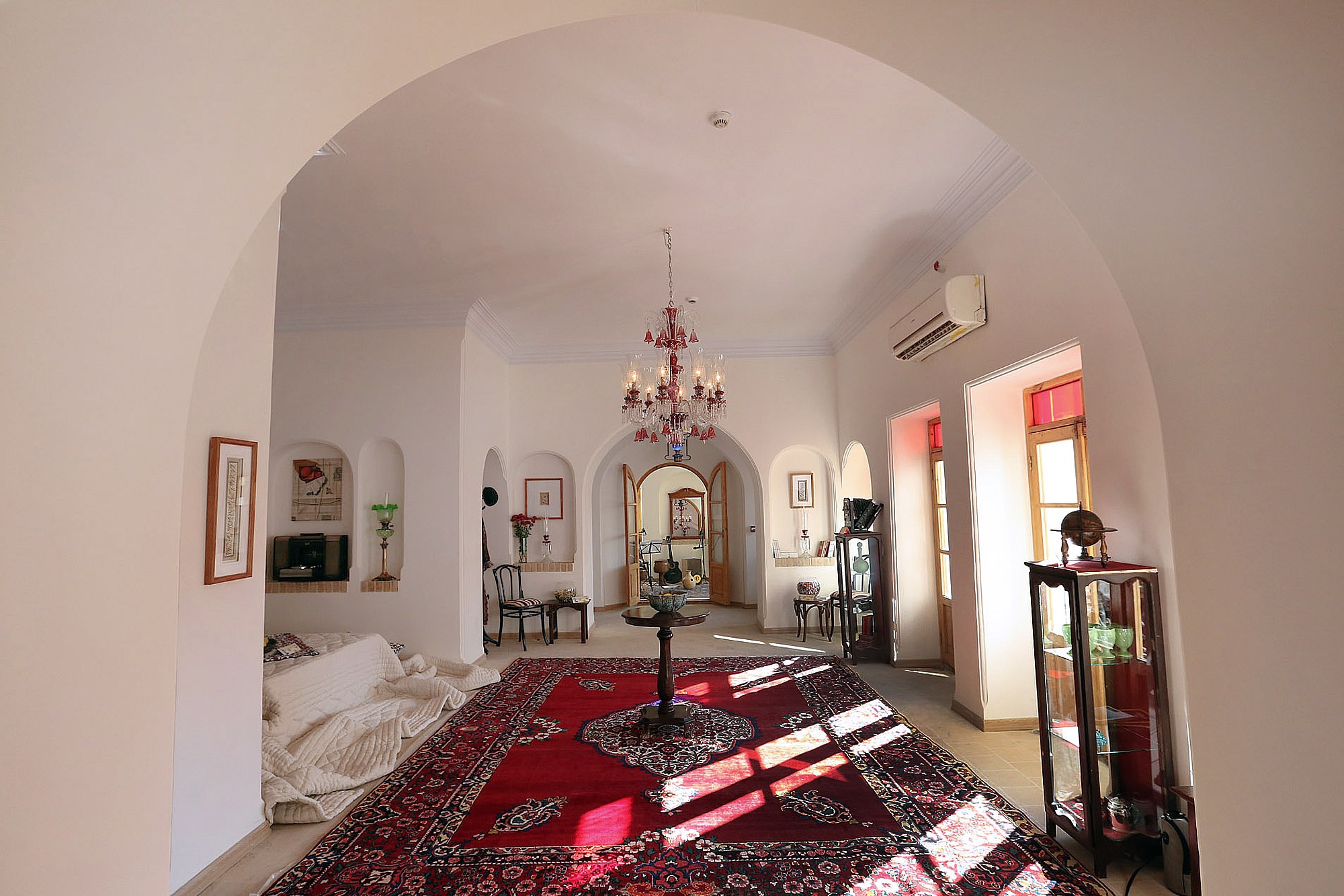 (تصاویر) عمارت منشی امیرکبیر در عودلاجان می‌درخشد