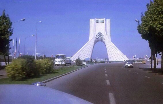 تهران قدیم؛ تصاویر قدیمی از ۱۰ میدان تاریخی تهران