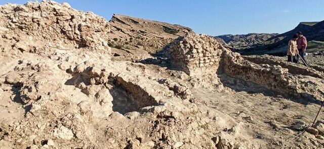 کشف ۱۴۰ اثر تاریخی در حوضه آبگیر «چم‌شیر»