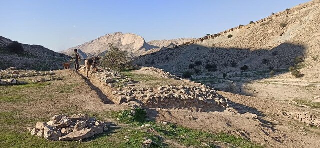 کشف ۱۴۰ اثر تاریخی در حوضه آبگیر «چم‌شیر»