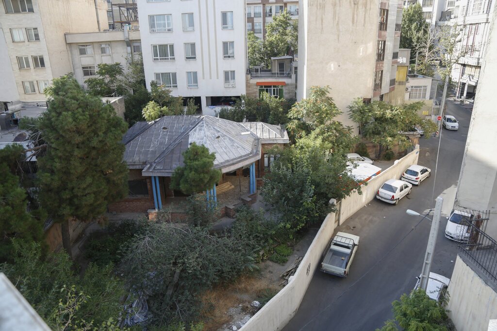 ماجرای تبدیل شدن زمین کنار یک قبرستان به خانه تاریخی