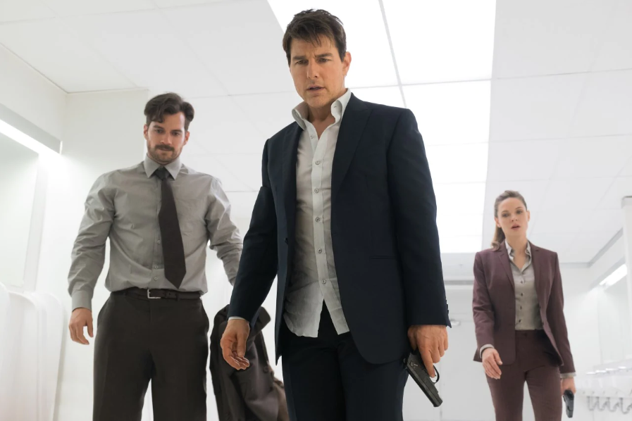 ۱۵ فیلم علمی تخیلی جذاب و اکشن برای کسانی که عاشق Edge of Tomorrow هستند