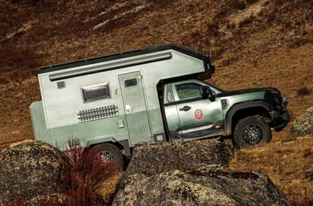 (تصاویر) معرفی کمپر دانگ فنگ واریور؛ این غول چهارچرخ چینی یک هتل متحرک است