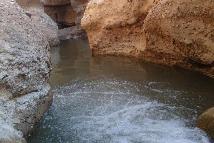 (تصاویر) تنگه قاهان؛ بهشتی چهار فصل در دل کویری قم