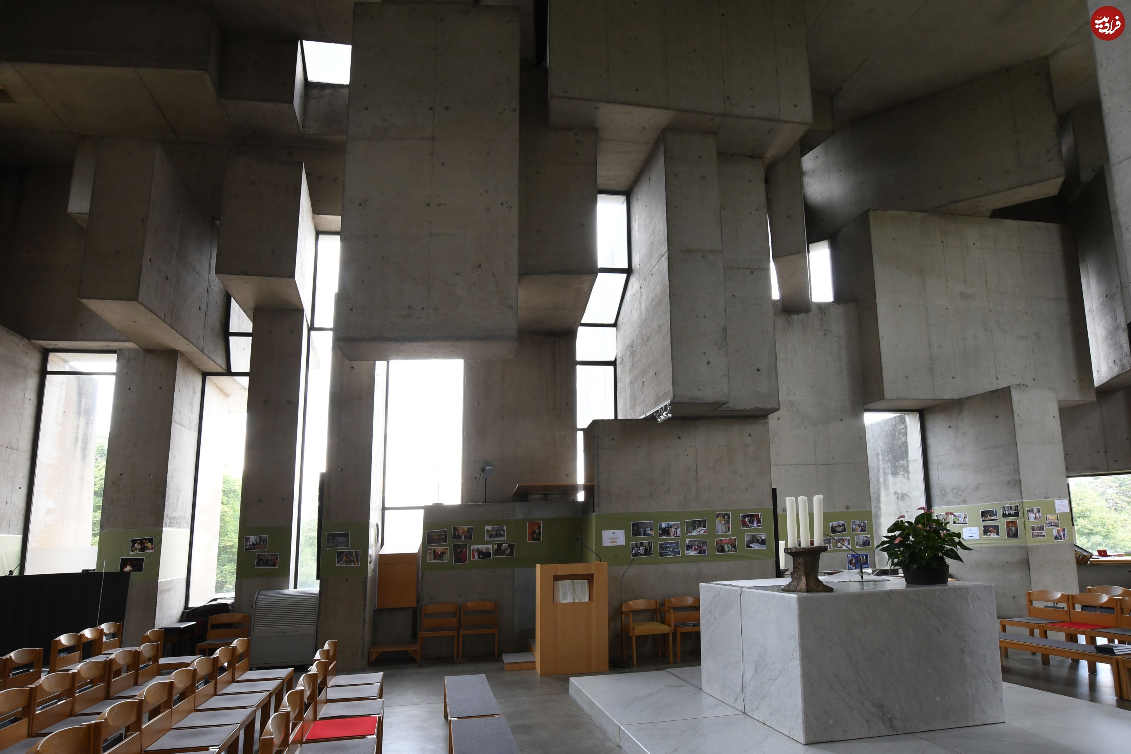 تصاویر خانه‌هایی که با معماری وحشیانه ساخته شده‌اند//