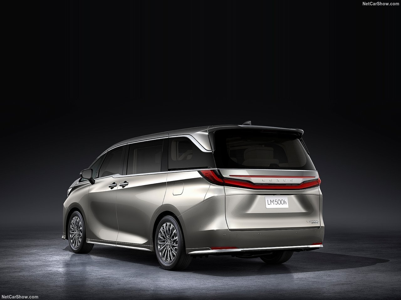 (عکس) لکسوس که ون بسازد، نتیجه تماشایی می‌شود