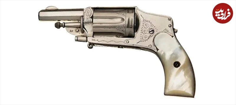 (تصاویر) عجیب‌ترین اسلحه‌های تاریخ؛ از تفنگ تقویم‌دار تا تپانچۀ ضد سگ!///