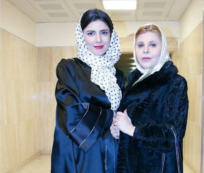 زری خوش کام و دخترش لیلا حاتمی