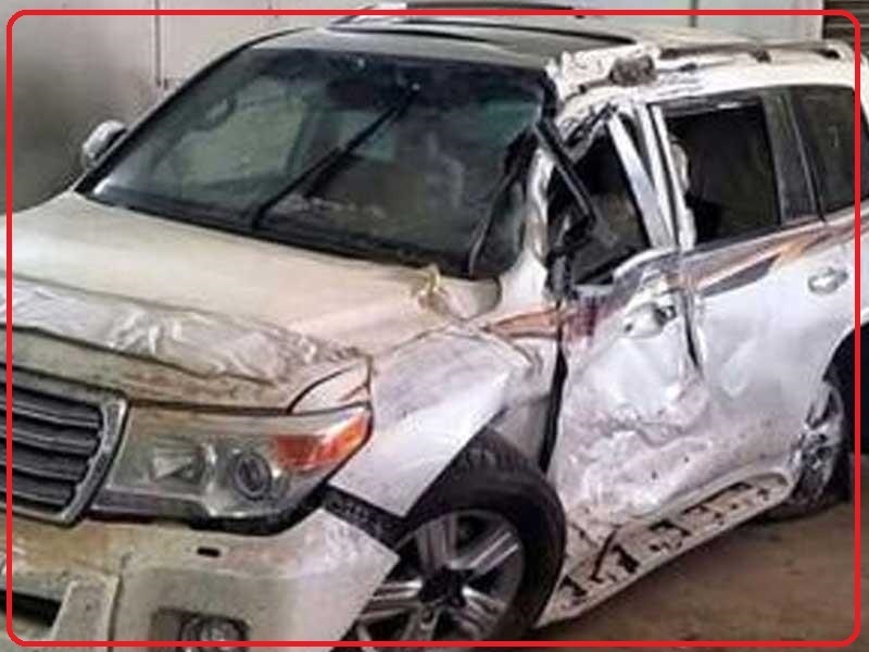 فرق لندکروز و ۲۰۶ به روایت تصویر (آقای میرسلیم هم کلیک کنند!)