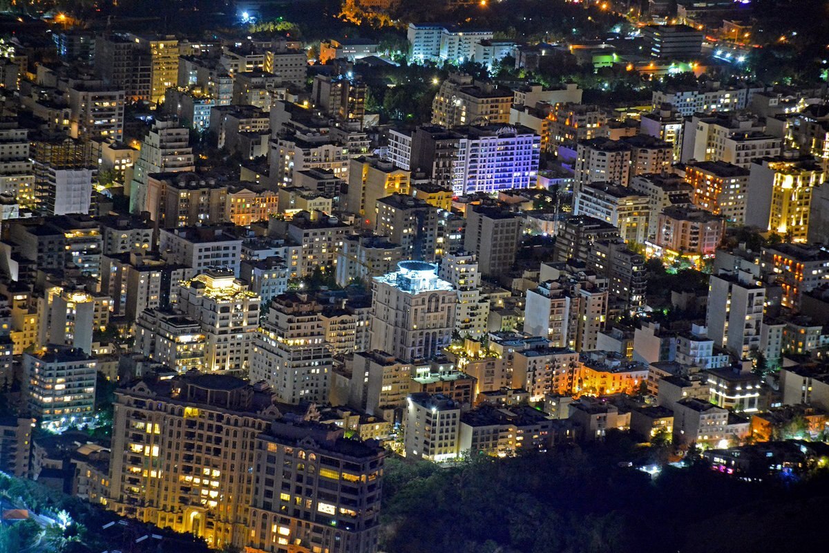 تصویری از بالاشهر تهران در ۹ شب که چالش برانگیز شد