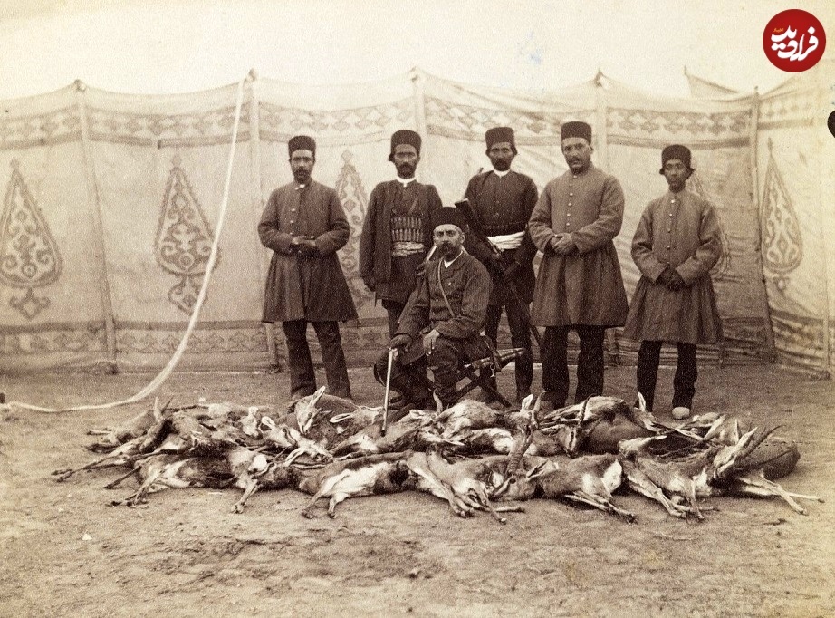 تصاویر دیده نشده از مردی که رضاخان نگهبان درِ خانه‌اش بود