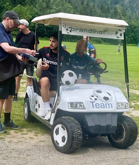 چرا آزمون اردوی لورکوزن را ترک کرد؟