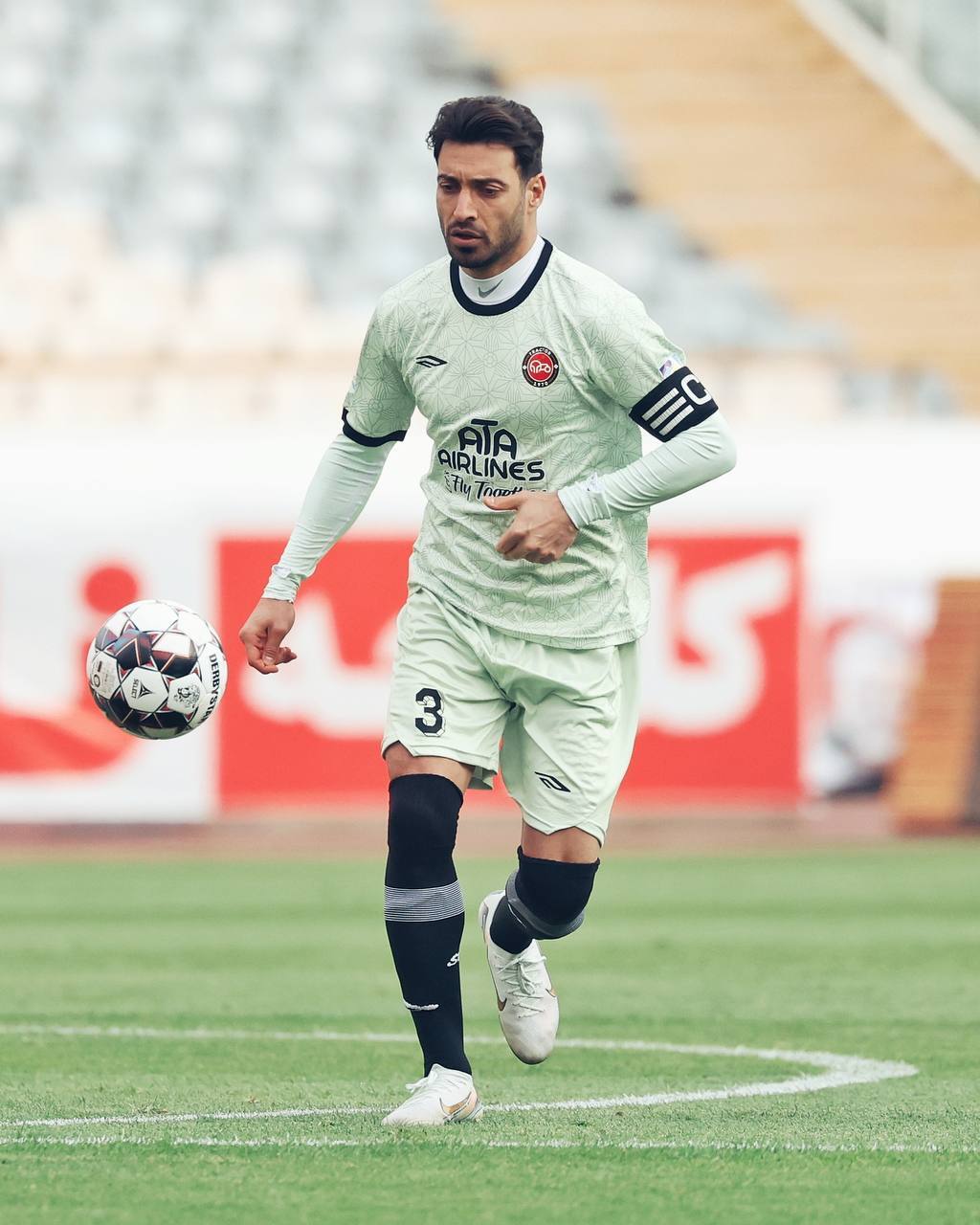 شجاع بی‌خیال پرسپولیس نمی‌شود: پول گرفتند تا علیه ما شعار دهند