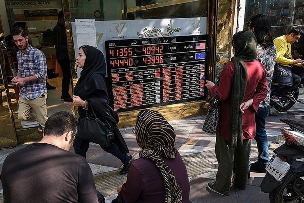 پوست خربزه زیر پای خریداران سکه!