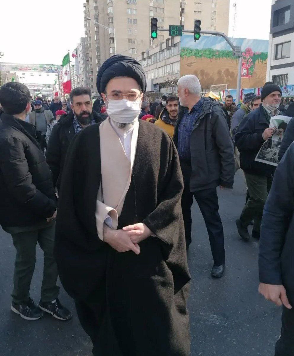 (تصاویر) حضور شخصیت‌های مختلف در راهپیمایی ۲۲ بهمن در تهران