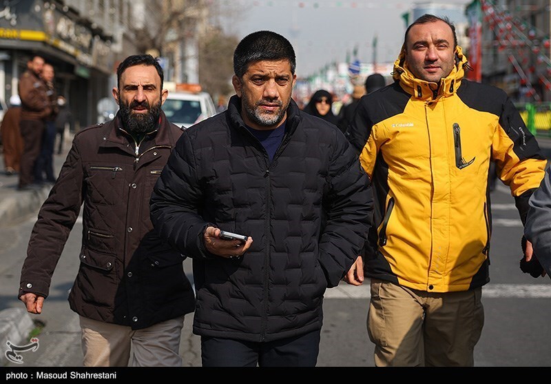 (عکس) علیرضا دبیر در راهپیمایی ۲۲ بهمن