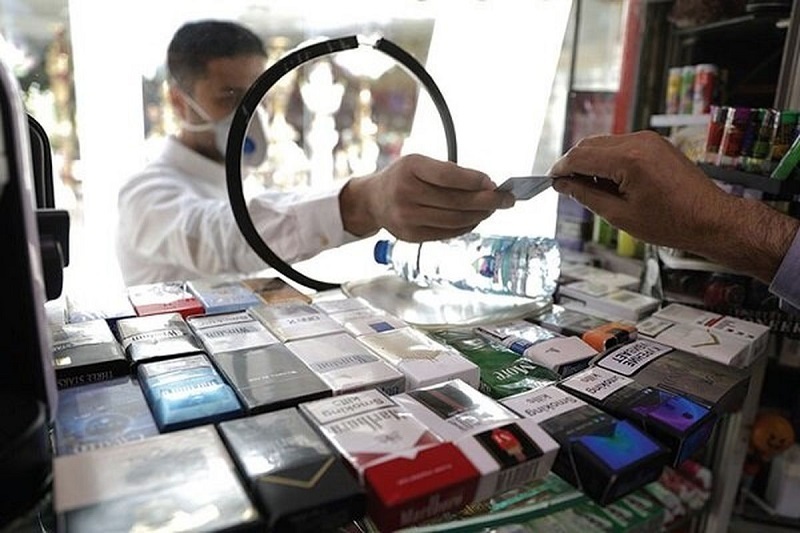 اصابت ترکش دلار به بازار؛ سیگار، موبایل و خودرو‌ گران شدند