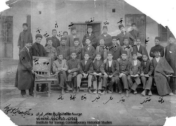 تصاویر زیرخاکی از مدارس تهران؛ از مدرسه دخترانه تا مدرسه فرانسوی‌ها