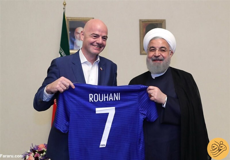 (عکس) یک پیراهن برای روحانی، یک توپ برای رئیسی و مشتی وعده برای زنان