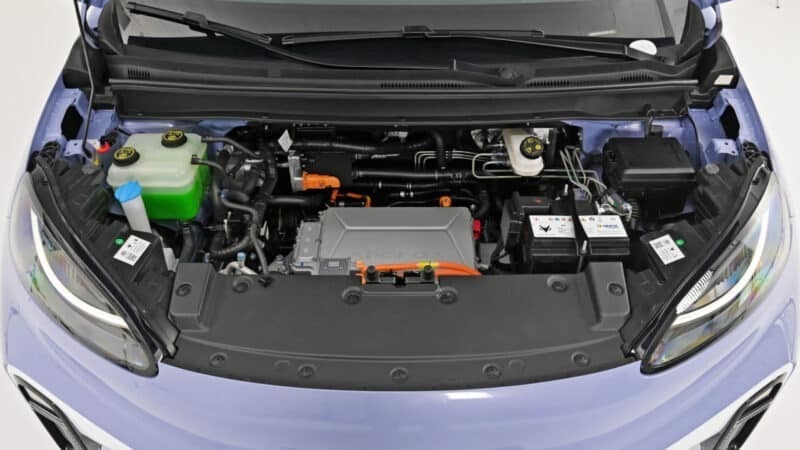 قشر متوسط چین این خودرو را سوار می‌شوند