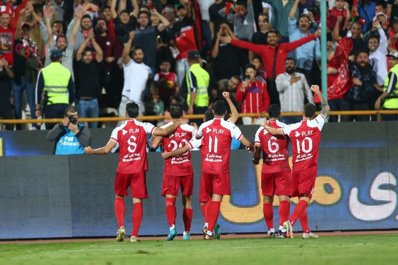 پرواز پرسپولیس به صدر با «شهاب» / پیروزی با گل جنجالی و دست «بیرو»