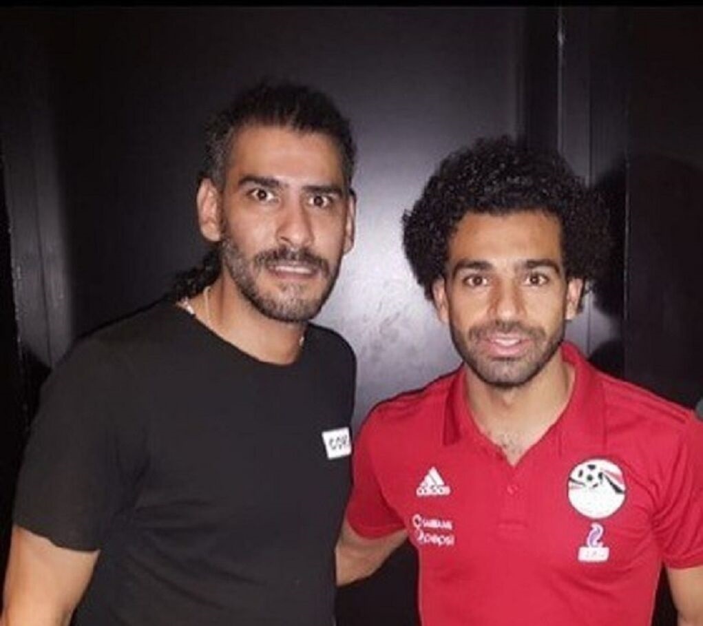 (عکس) با یکی از خاص‌ترین بادیگاردهای فوتبال آشنا شوید